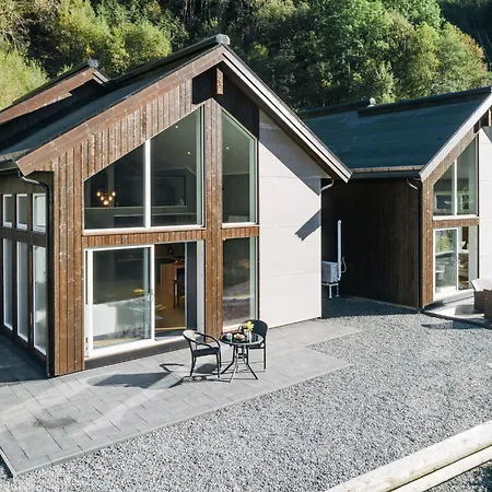 Mathias By Interhome *