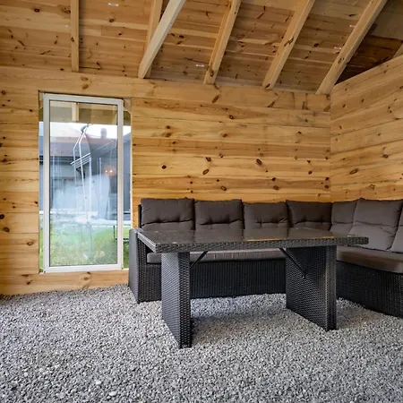 Mathias By Interhome Feriehus Askvoll